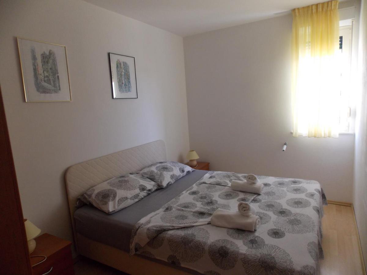 Apartments Villa Goja Трогир Екстериор снимка