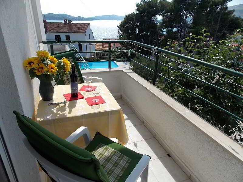 Apartments Villa Goja Трогир Екстериор снимка