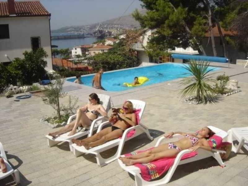 Apartments Villa Goja Трогир Екстериор снимка